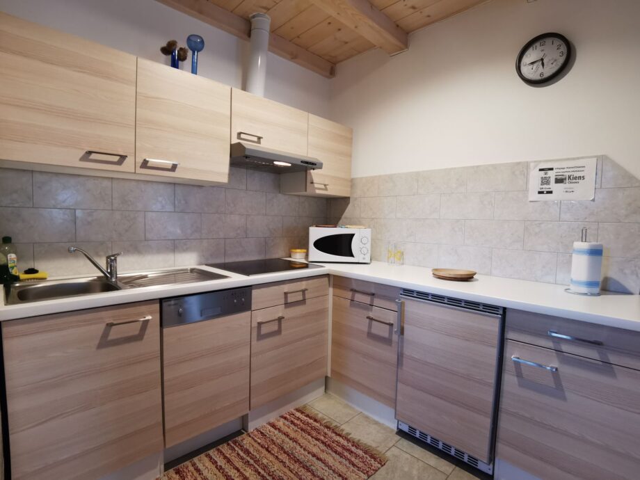 Piano di lavoro e lavello della cucina dell’appartamento Edelweiss